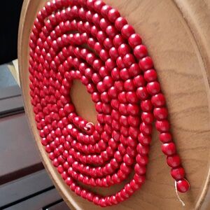 NWOT 9 Feet Red Beaded Garland Strand DD102